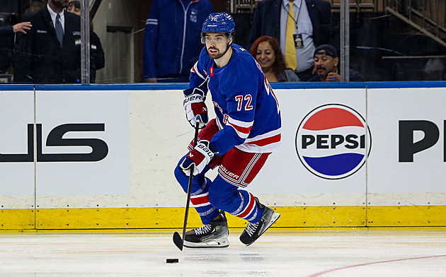 Chytil bodoval i ve třetím startu, Pastrňák nastoupil za Boston