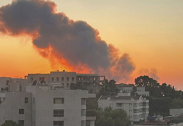 Izrael zaútočil na hlavní ústředí Hizballáhu. Osud jeho vůdce je nejasný