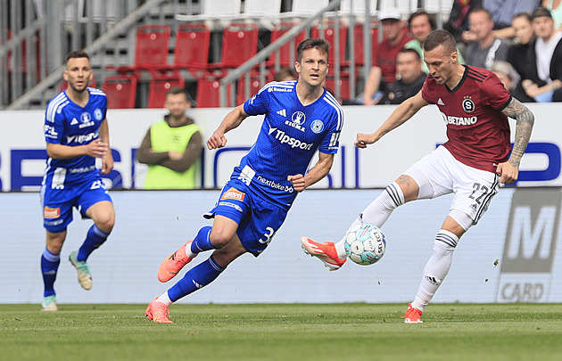 ONLINE: Sparta - Olomouc, do fotbalové předehrávky jdou domácí v plné síle