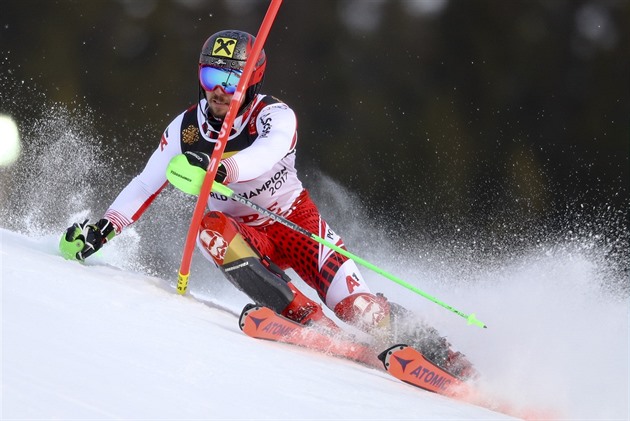 Návrat potvrzen, ale zatím jen do Söldenu. Hvězdný Hirscher může závodit v SP