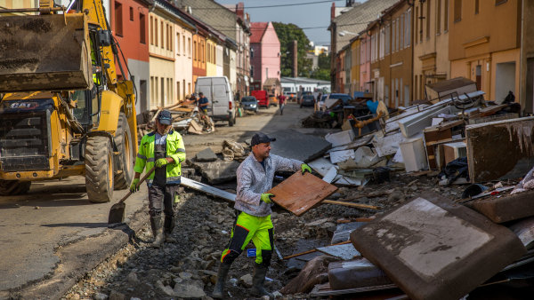 Rozpočet po devíti měsících: schodek téměř 182 miliard, povodně se v něm zatím neprojevily