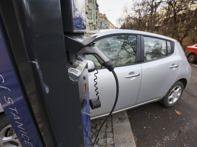 Peking se zlobí. Vyzval EU k odložení cel na čínské elektromobily