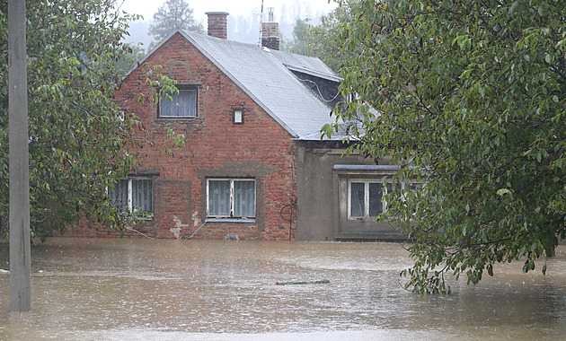 Radnice od středy můžou žádat o pomoc pro vyplavené, stát dá miliardu