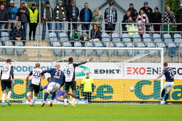 

Slovácko vynulovalo Budějovice a veze domů vítězství, v Karviné a Teplicích se body dělily

