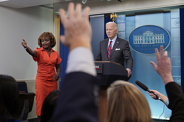 Nevím, zda se volby obejdou bez násilí. Biden připomněl Trumpovy výroky