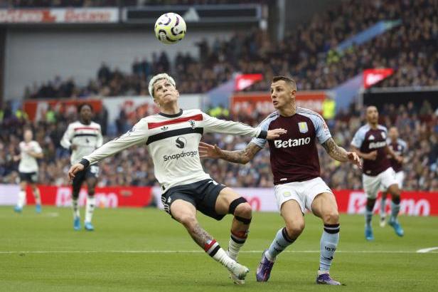 

Manchester United i Chelsea berou jen bod za remízy, Tottenham narazil v Brightonu

