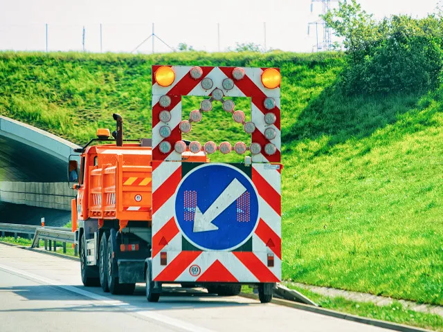 Původní údržbáři silnic napálili novou cenu o miliardu. Kraj tendr zrušil