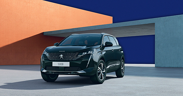 Poslední šance. Rodinný Peugeot 5008 se loučí se spalováky