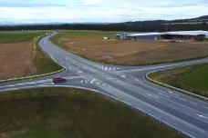 Na obchvatu Chýnova se často bourá, už tam zemřeli tři lidé