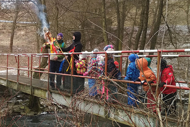 Ani nevyjdou schody. Dětem ve školce chybí pohyb, řeší stát. Učitelky to vidí jinak