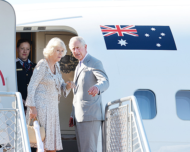 Australští premiéři nepřijdou na recepci s Karlem III. Urážka, zuří monarchisté