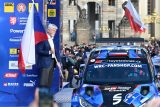 Prezident Pavel na Pražském hradě odstartoval Středoevropskou rallye, první závod poté ovládl Ogier