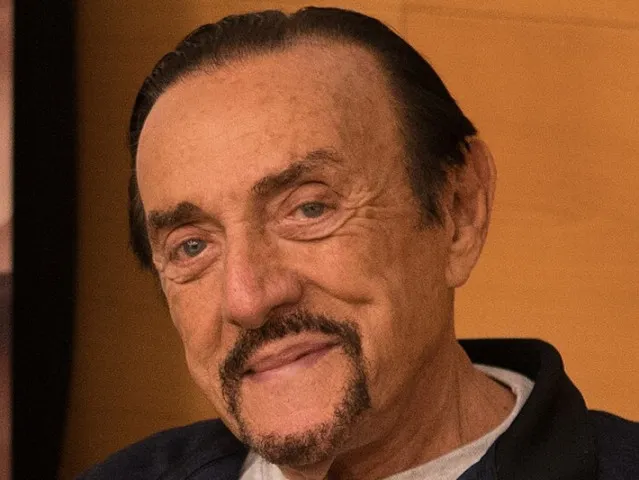 Zemřel Philip Zimbardo, autor vězeňského experimentu, který změnil pohled na psychologii