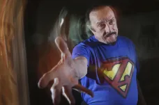 Zemřel psycholog Zimbardo, který našel v člověku bestii i hrdinu