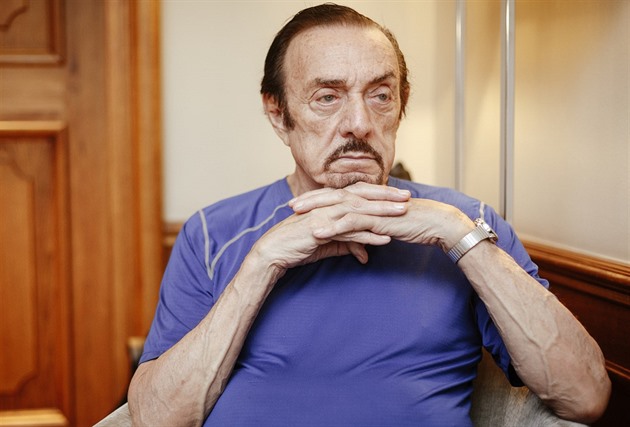 Zemřel psycholog Zimbardo, který vedl kontroverzní stanfordský vězeňský experiment