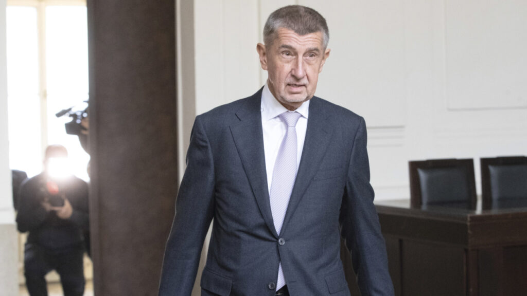 Snad jste se dívali pečlivě, tohle je Andrej Babiš, který chce vládnout. Blábolí a lže jako vždy