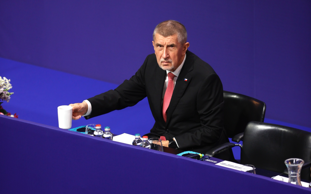 Babiš v seznamu spolupracovníků StB zůstane. Dohoda není nad zákonem, říká Ústav paměti národa