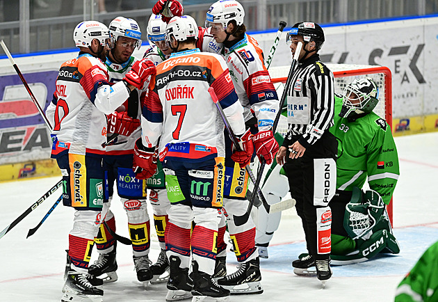 ONLINE: Pardubice a Boleslav hrají o první místo, Sparta hostí Vítkovice