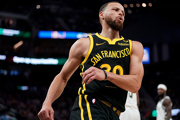 Curry po 11 letech přeskočí Jamese a bude nejvíce vydělávajícím hráčem NBA