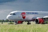 České aerolinie večer vypraví poslední let. Po 101 letech prakticky končí, zůstane obchodní značka