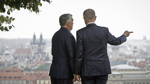 Politico: Chameleon Babiš otočil stranu doprava a opakuje Orbána. S jeho vítězstvím může být Česko proruské