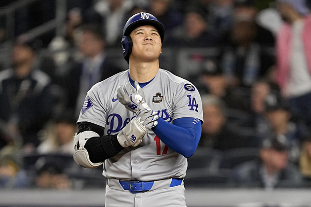 Bez mobilu i televize. Finančníci v Japonsku nesmí sledovat oblíbený baseball