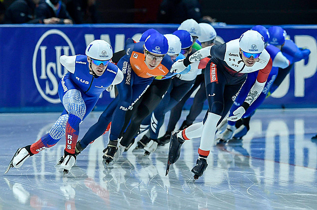 Ostrá slova, bouřlivý ledový spor. Jak juniorský mistr světa opustil Česko