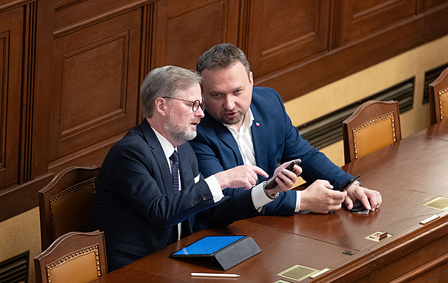 Poslance čeká bitva o zvyšování věku odchodu do důchodu až na 67 let