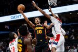 Atlanta nestačila v NBA na Washington, Krejčí kvůli zranění nenastoupil. Lakers prohráli v Clevelandu