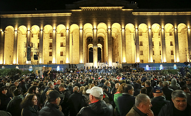 Volby ovládl Gruzínský sen, potvrdila komise. Po protestech přepočítala hlasy