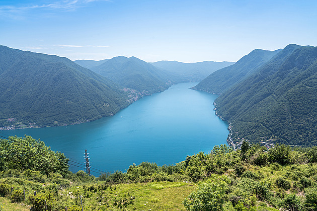 Jezero Como má nový suvenýr. Turisté si mohou koupit tamní vzduch v konzervě