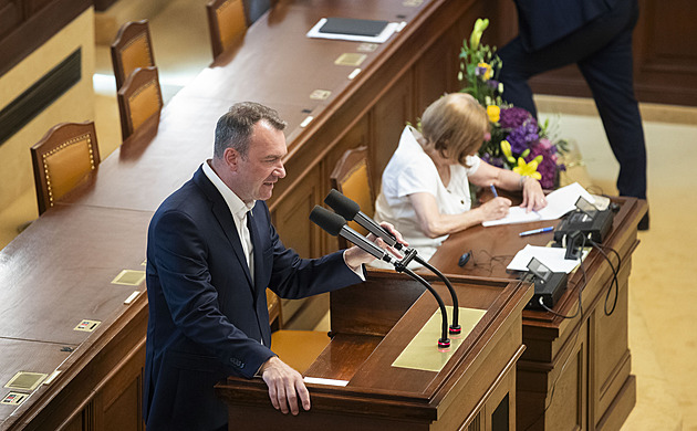 Klíčové je dobrovolné penzijní spoření, oponuje vládnímu návrhu Fiala z SPD