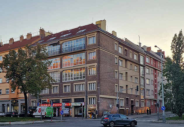 Art deco podle Vondráka. Kotěrův žák vytvořil v Bubenči a Dejvicích pozoruhodné činžáky