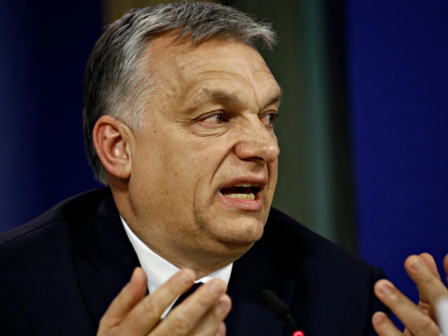 Američané z války na Ukrajině odejdou, Evropa ji nemůže financovat sama, řekl Orbán