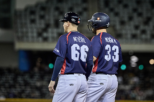 Baseballisté prohráli první utkání v Japonsku, dlouho drželi vyrovnaný stav