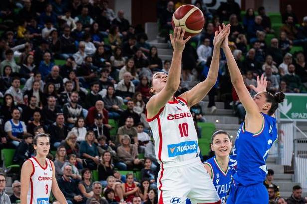 

Opory Reisingerová a Vyoralová budou basketbalistkám chybět, Německo bez sester Saballyových

