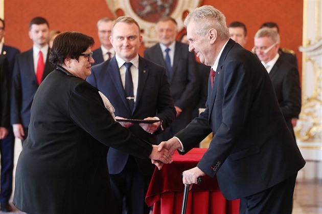 Čestná žena, kamarádka, tvrdá palice. Zeman a další vzpomínají na Benešovou