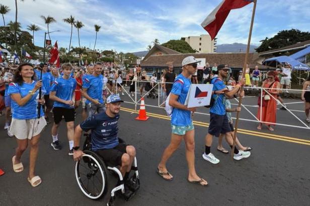 

Paratriatlonista Tománek ovládl soutěž vozíčkářů na Ironman Hawaii

