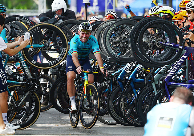 Poslední závod sira Marka. Cavendish se už těší na děti, maraton i svou postel