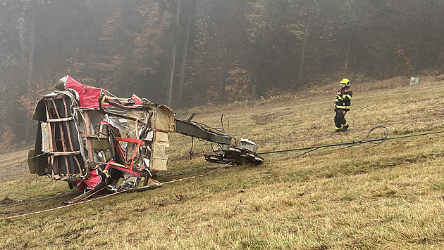 Selhali i revizní technici, řekl k pádu lanovky na Ještědu šéf Drážního úřadu