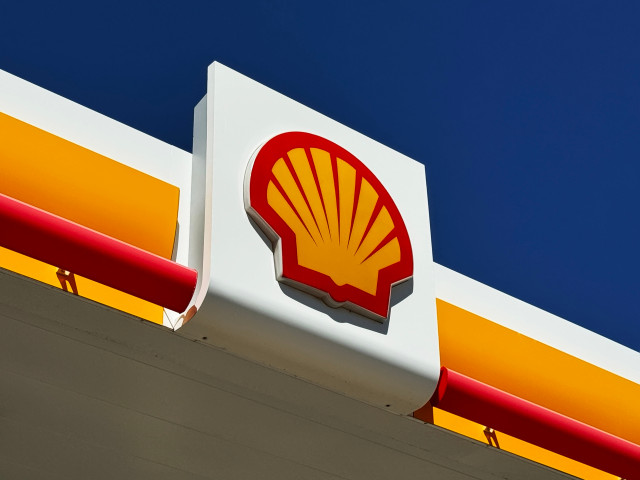 Shell nemusí snižovat emise. Jak by to pomohlo klimatu?, smetl soud stížnost aktivistů