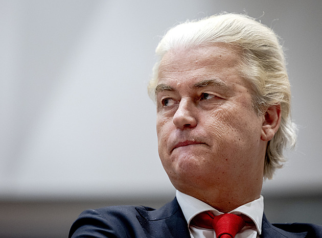 Deportujme lidi usvědčené z násilí vůči izraelským fanouškům, žádá Wilders