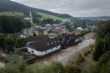 Musíme dostat vodovod pod zem. Stále máme dvě odříznuté osady, říká starosta Vrbna pod Pradědem