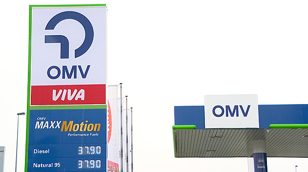 OMV mění logo a láká na dobrou brazilskou kávu. Nová benzinka je v Praze