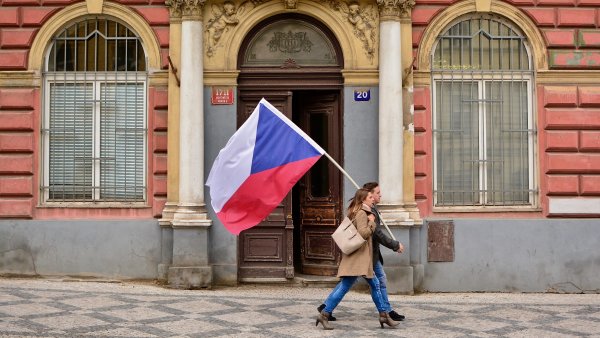 Cesta svobody: od sametové a baltské ke krvavému boji na Ukrajině