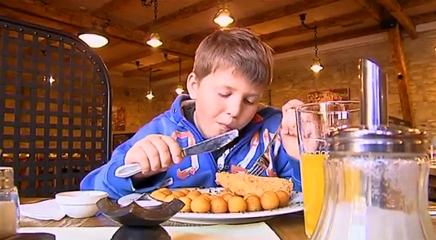 Děti si nejradši dávají smažené a sladké, má to vliv na výkony ve škole