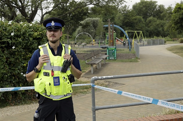 Devítiletý Brit řekl spolužákovi, že je retard. Vyšetřuje ho kvůli tomu policie