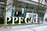 PPF za 5,6 miliardy korun vykoupila Šmejcův podíl ve skupině Home Credit. Nyní ji zcela ovládá