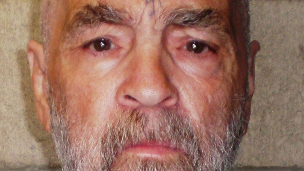 V objevené nahrávce hovoří Charles Manson o dosud neznámých vraždách. Ty prý spáchal v Mexiku