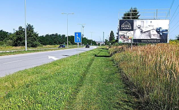 Vydírání a napadání odpůrců. Policie stíhá podnikatele s černou reklamou